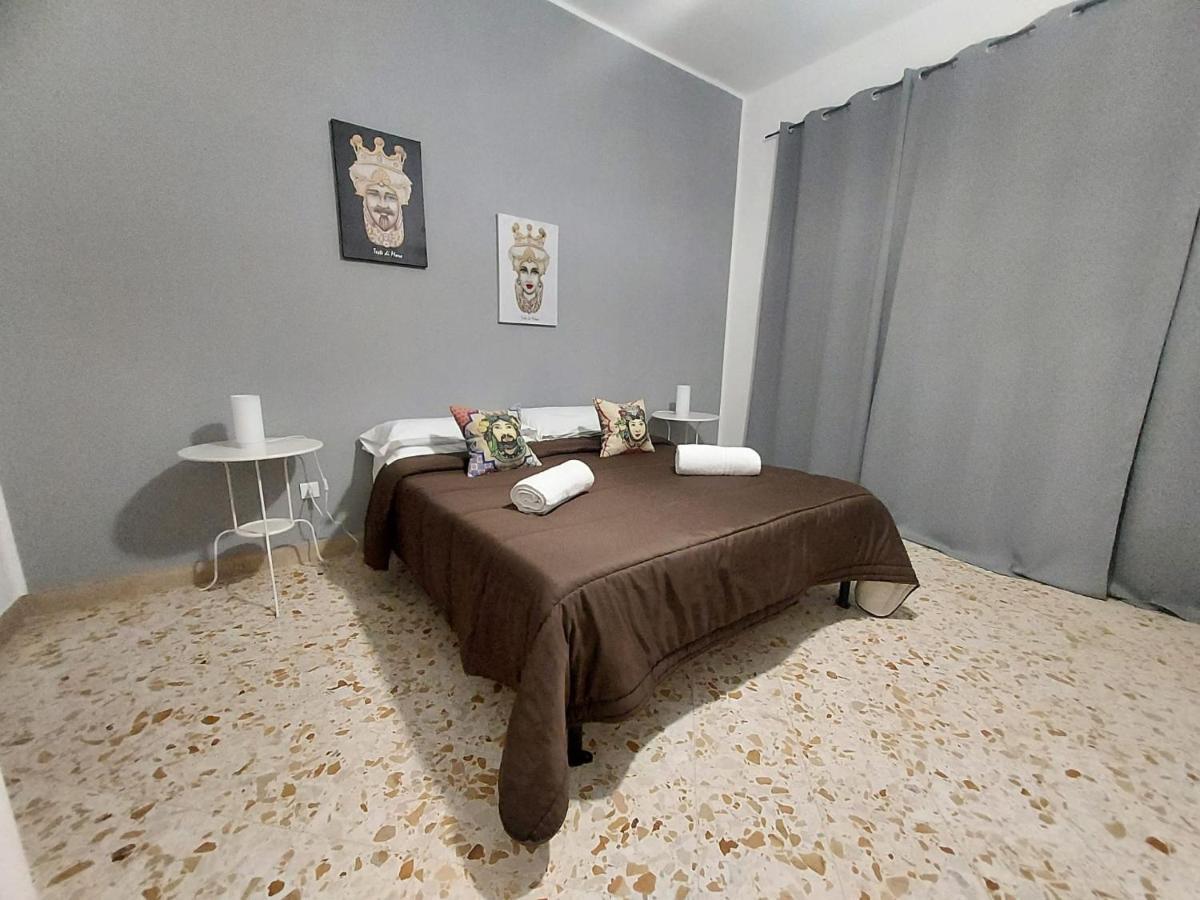 La Casa Del Moro - Al Politeama Bed & Breakfast Palermo Exterior photo